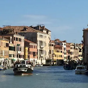 Pensión Eagle's Nest, Venecia