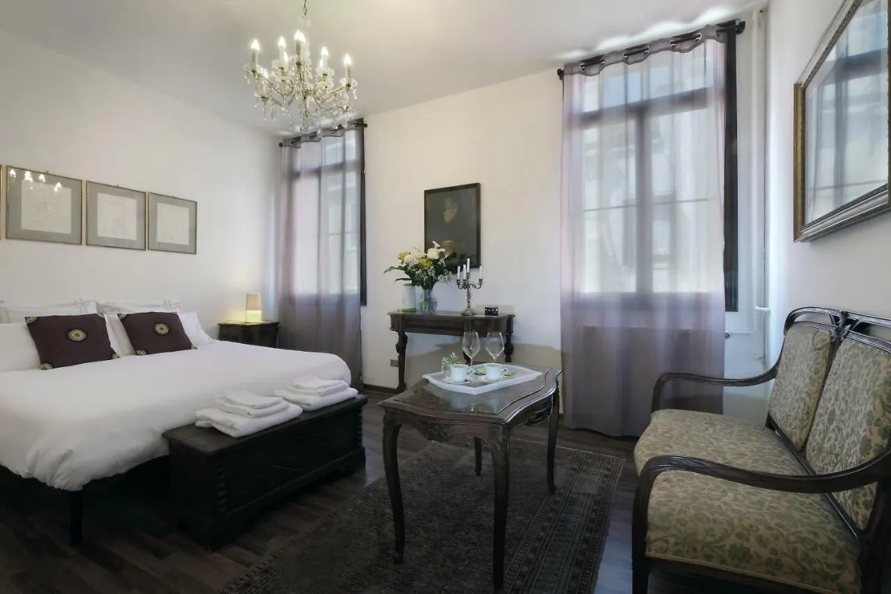 The Palace 5613 Otel Venedik